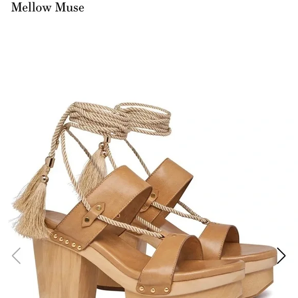 I can’t walk on high heels 😁 - Picture 4 of 4